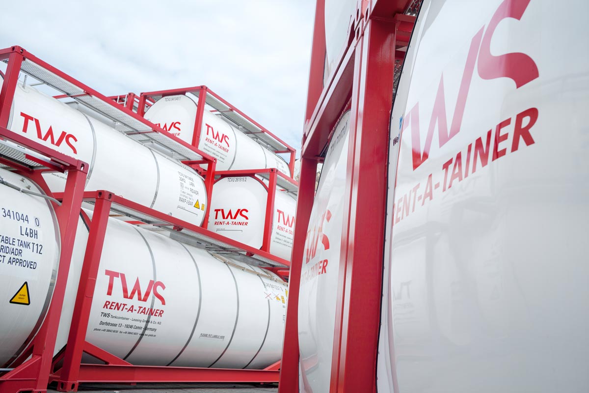 Unsere Lösungen eignen sich unter anderem für:zusätzliche Lagerkapazität bei Wartung und Revision mobile Lagerung bei Umbauten oder Anlagenerweiterungen Zwischenlagerung in Produktion und Logistik flexible Lagerlösungen auf Außenflächen temporäre Lagerkapazitäten bei saisonalen oder projektbezogenen Spitzenlasten So entstehen individuelle Lagerkonzepte, die sich an Produkt, Einsatzort, Volumen und Prozessanforderungen orientieren.