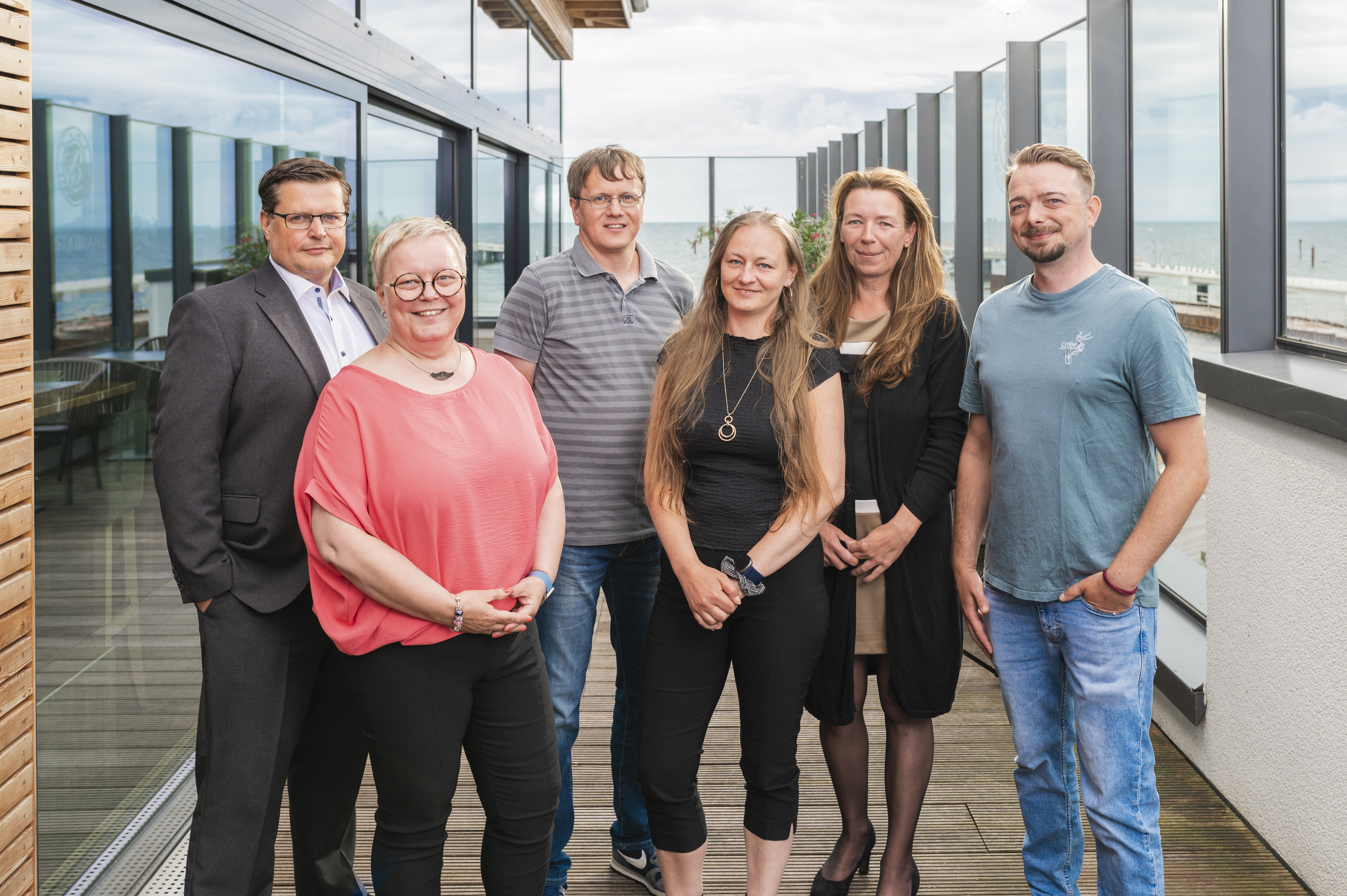 <p>Lorem ipsuem Technik Team consectetuer adipiscing elit. Aenean commodo ligula eget dolor. Aenean massa. Cum sociis natoque penatibus et magnis dis parturient montes, nascetur ridiculus mus. Donec quam felis, ultricies nec, pellentesque eu, pretium quis, sem. Nulla consequat massa quis</p>